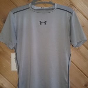 Under Armour Fitted Heat Gear UPF 50+ SZ YXL